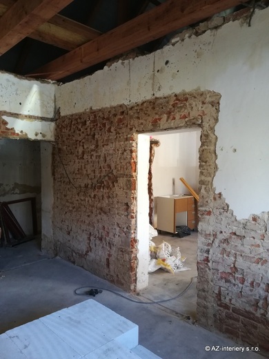 Rekonstrukce RD po požáru (18).jpg